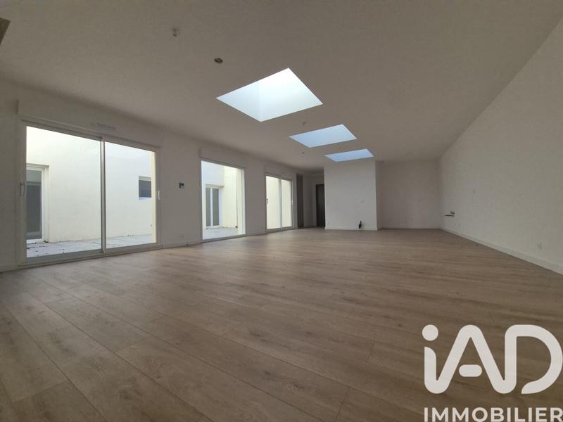 Loft - 139 m² - 5 pièces