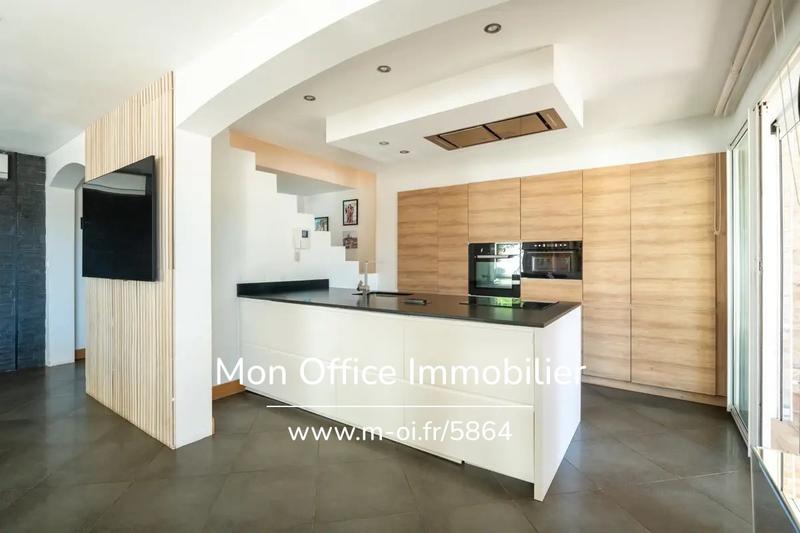 Maison - 115 m² - 4 pièces