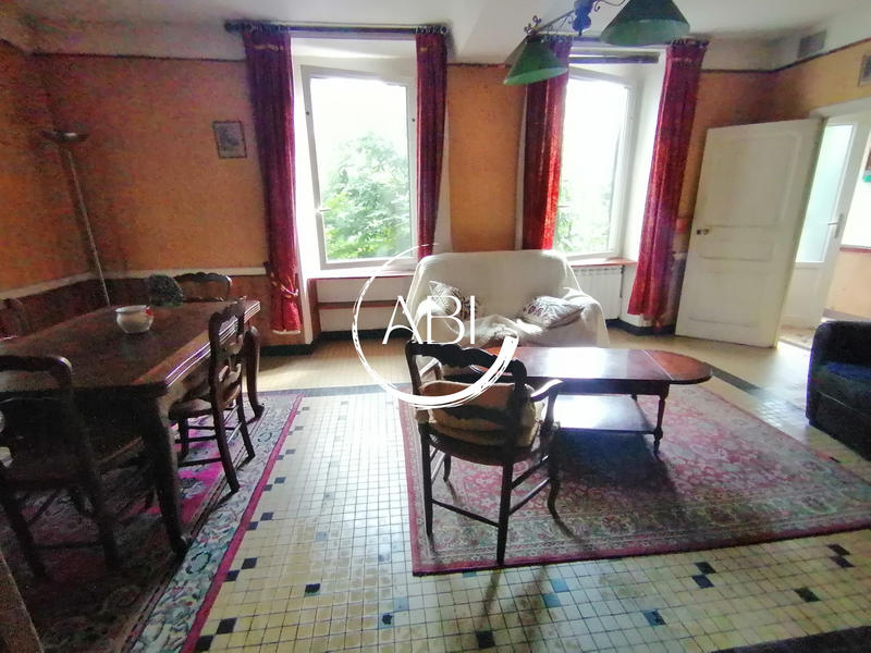 Maison - 110 m² - 4 pièces