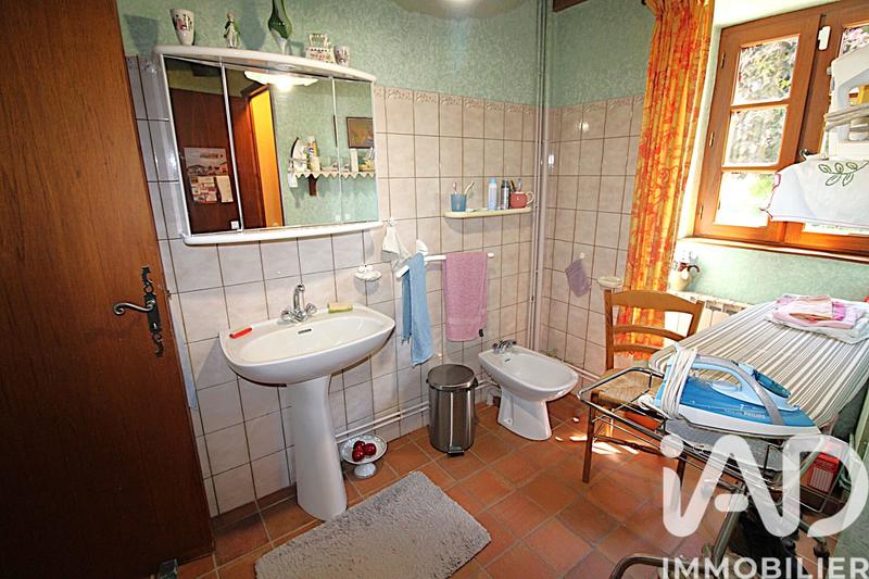 Maison de village - 180 m² - 9 pièces