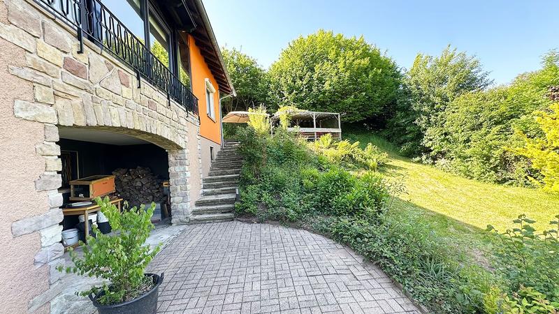 Maison - 237 m² - 6 pièces