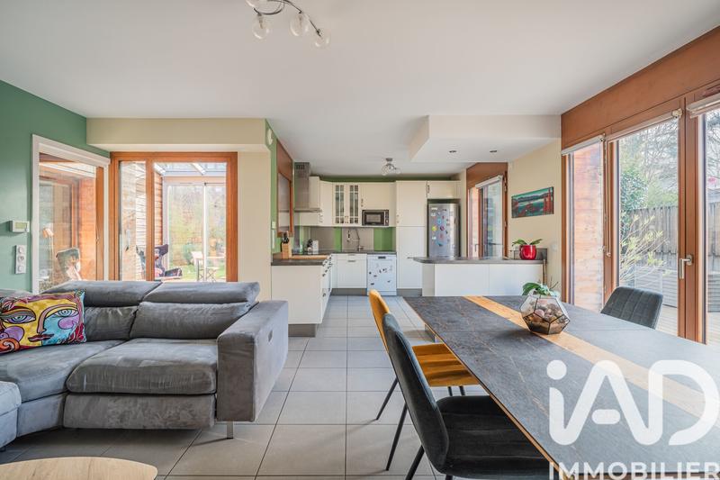 Maison - 99 m² - 4 pièces