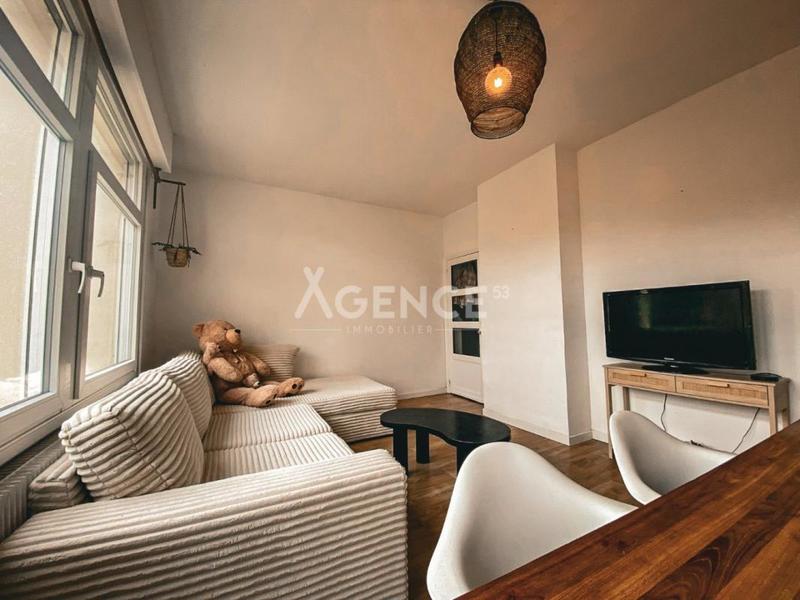 Maison - 98 m² - 5 pièces