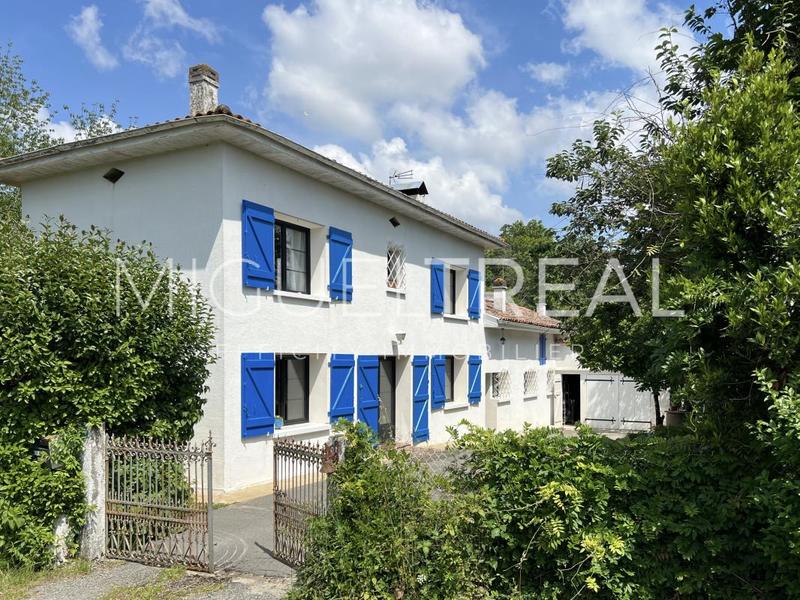 Maison - 140 m² - 3 pièces