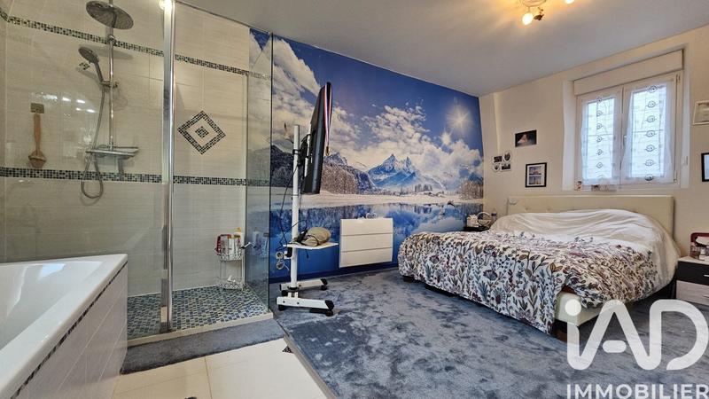 Maison - 179 m² - 8 pièces