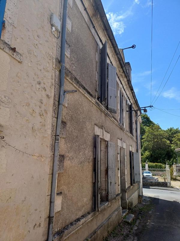 Maison - 217 m² - 10 pièces