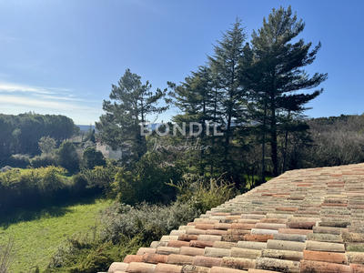 Villa - 175 m² - 6 pièces