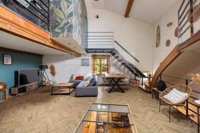 Maison - 219 m² - 6 pièces