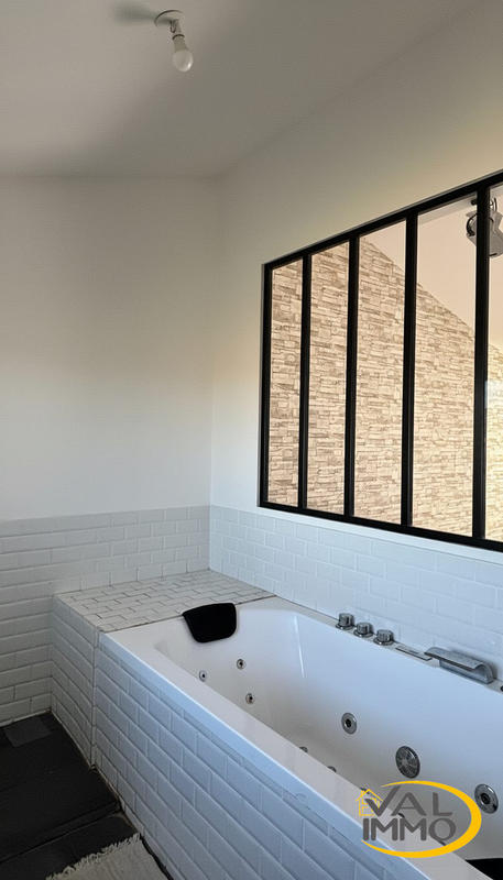 Villa - 142 m² - 7 pièces