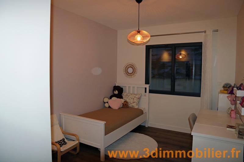 Maison - 183 m² - 8 pièces