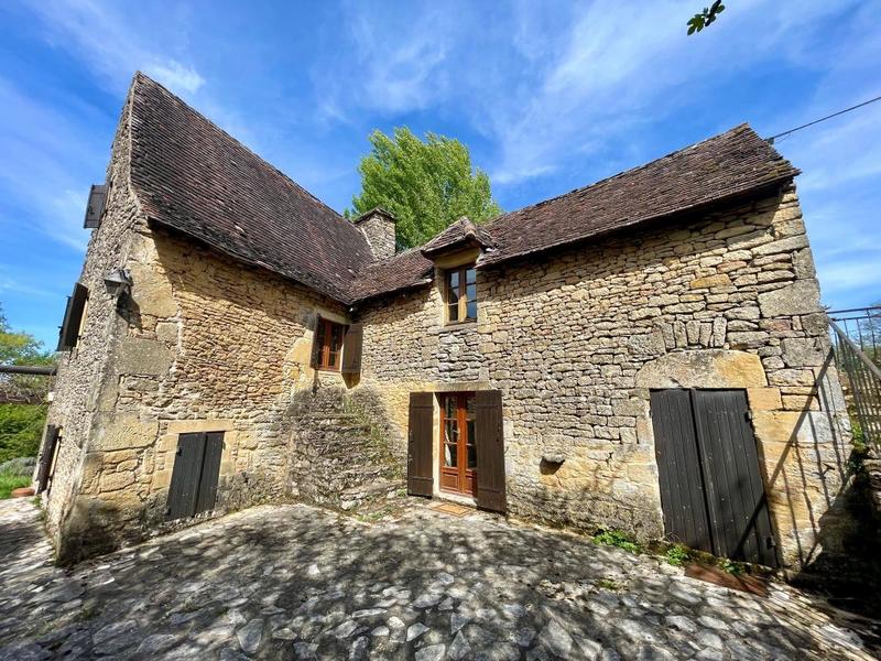 Maison - 98 m² - 4 pièces