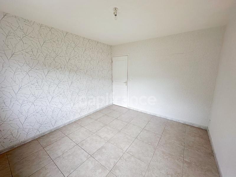 Maison - 93 m² - 5 pièces