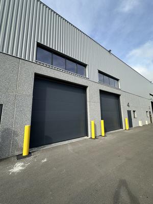 Local d'activités - 300 m² - 1 pièce