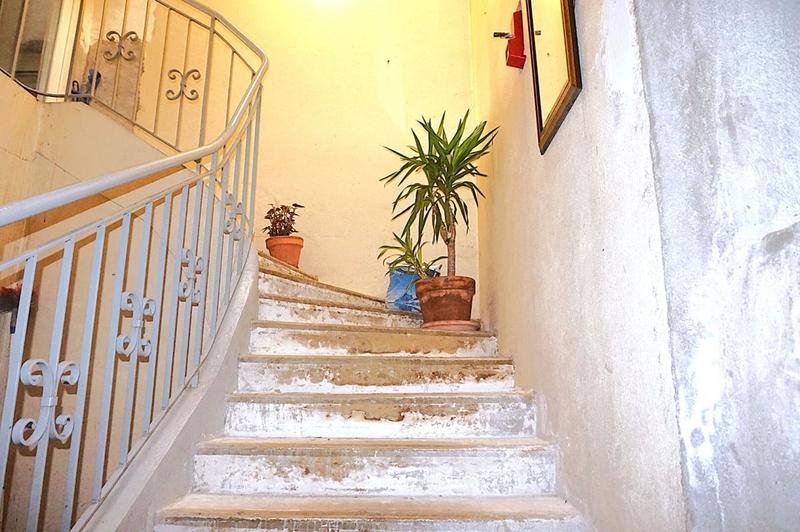 Loft - 269 m² - 6 pièces