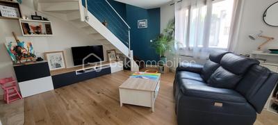 Maison - 64 m² - 4 pièces