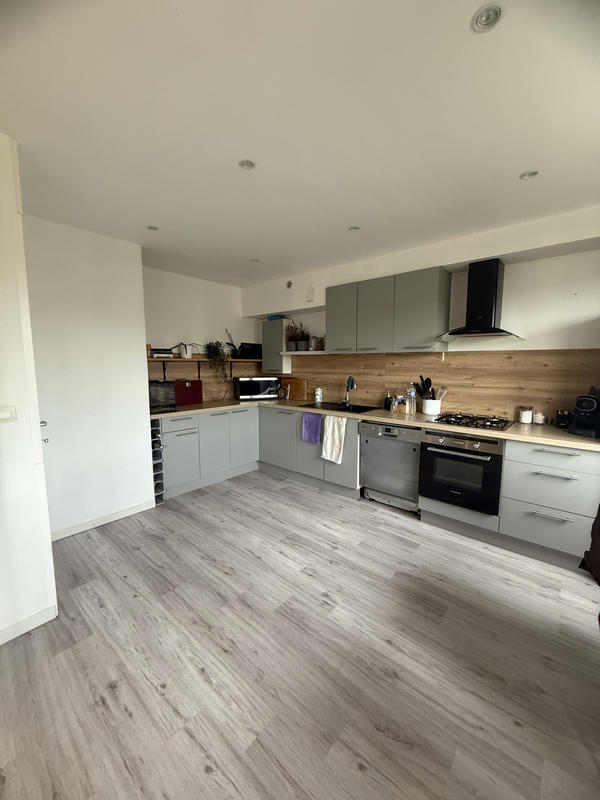 Maison - 80 m² - 5 pièces