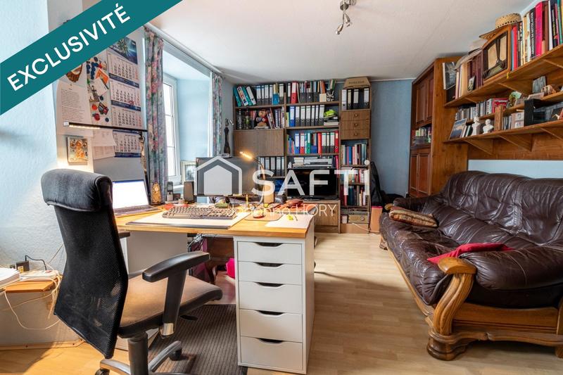 Maison - 220 m² - 11 pièces