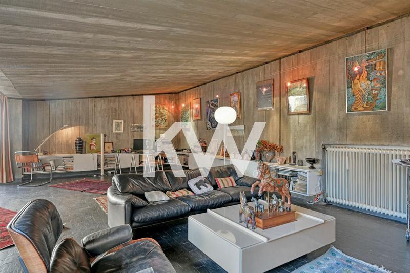 Maison - 250 m² - 9 pièces