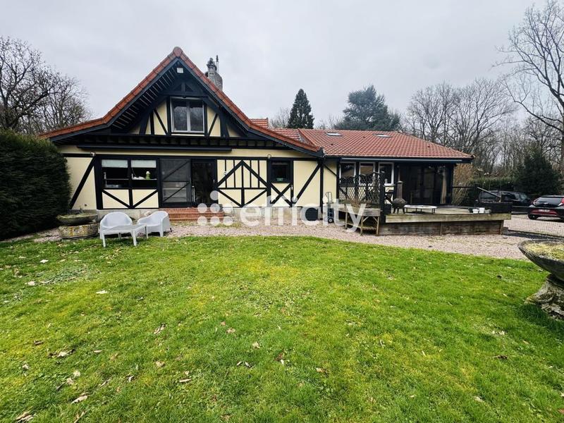 Immeuble - 270 m² - 9 pièces