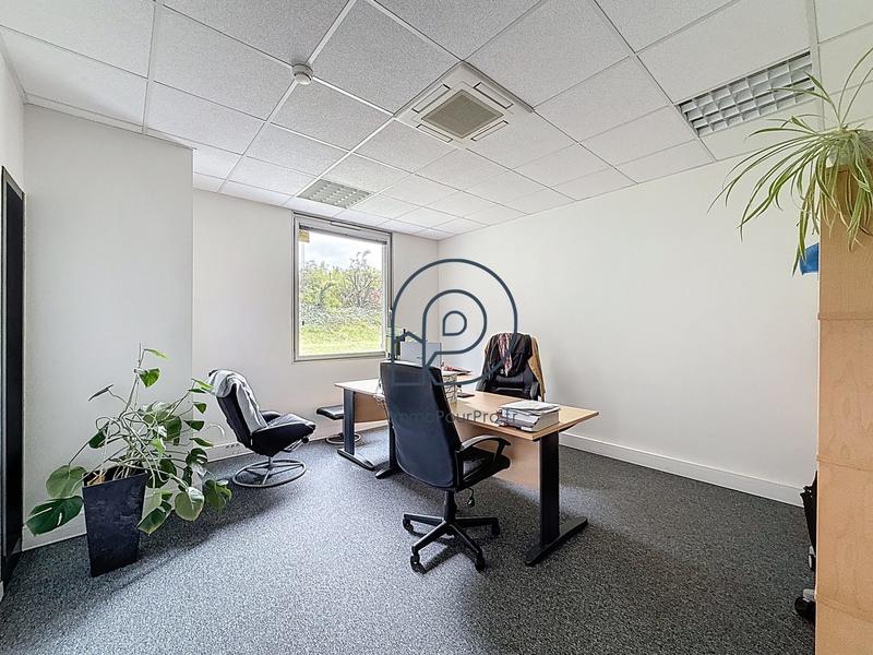 Bureau - 162 m²