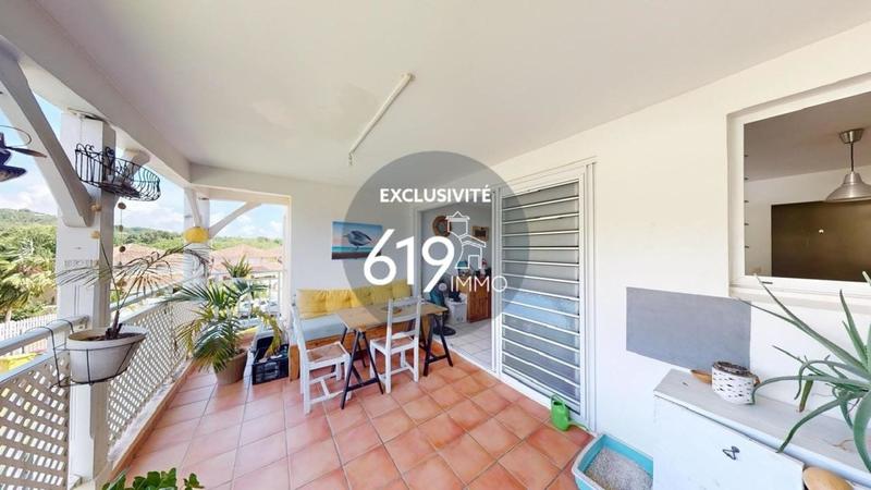 Appartement - 90 m² - 3 pièces