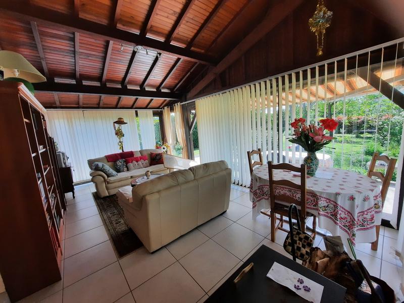 Maison traditionnelle - 150 m² - 6 pièces