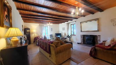 Corps de ferme - 184 m² - 6 pièces