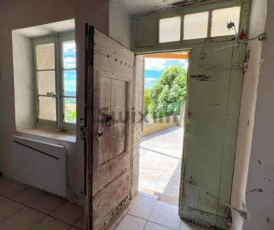 Maison de village - 147 m² - 7 pièces