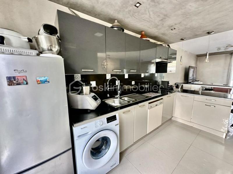 Maison - 83 m² - 4 pièces