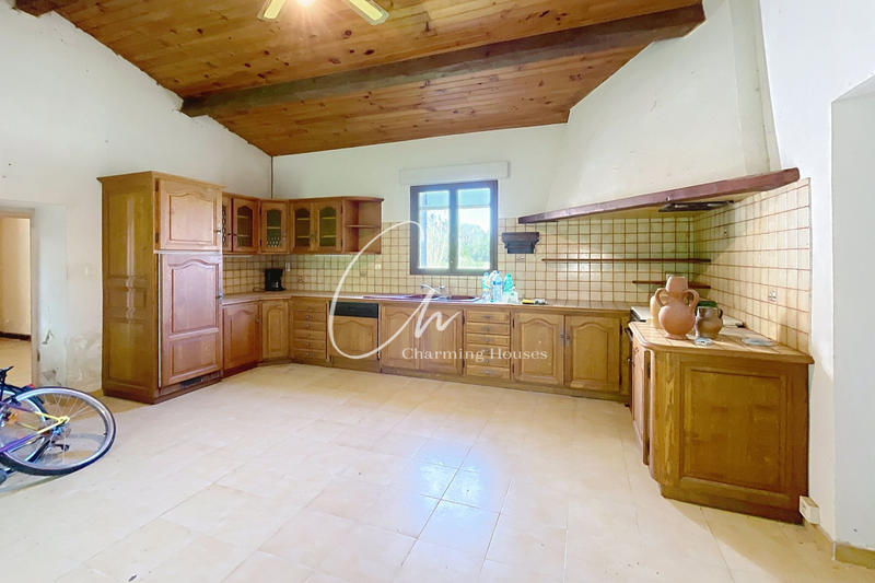 Propriété - 225 m²