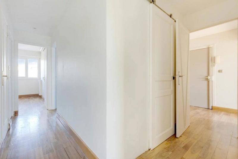 Appartement - 93 m² - 5 pièces