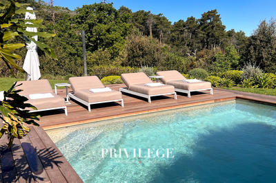 Propriété - 480 m² - 10 pièces