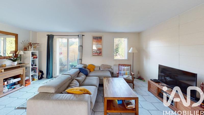 Maison - 95 m² - 5 pièces