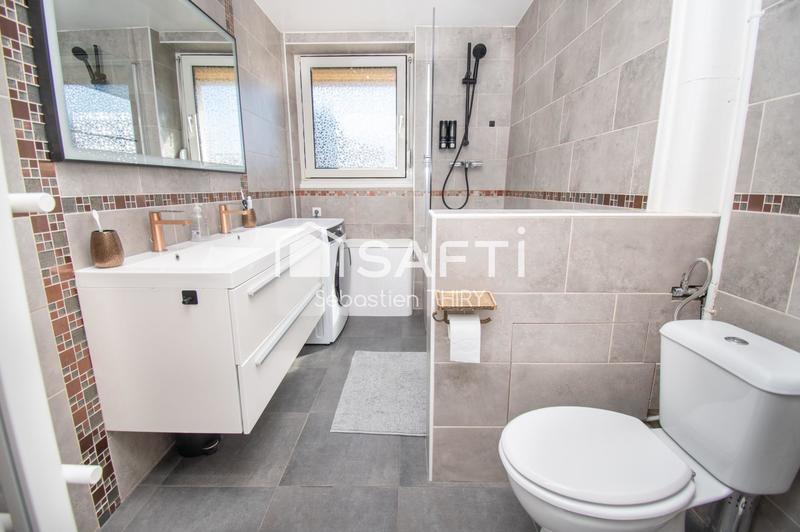 Appartement - 64 m² - 4 pièces