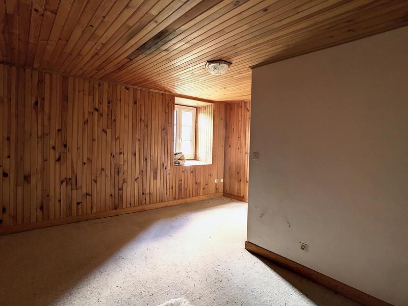 Maison - 460 m² - 13 pièces