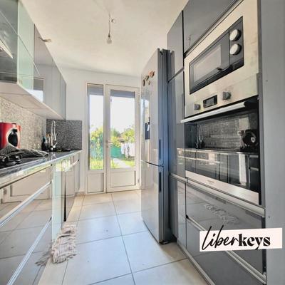 Maison de ville - 93 m² - 5 pièces