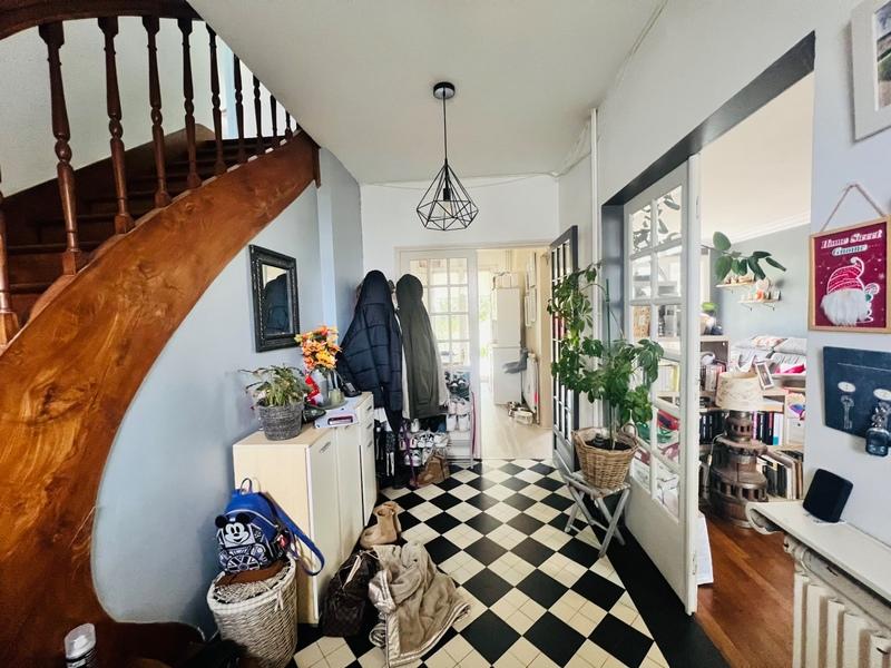 Maison - 140 m² - 6 pièces