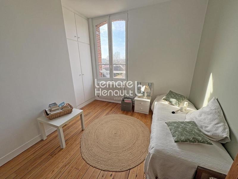 Propriété - 200 m² - 10 pièces