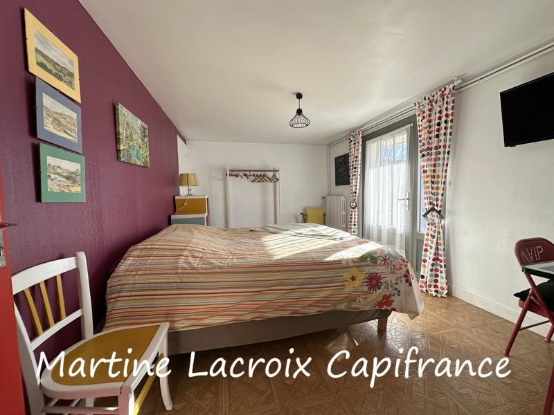 Maison - 135 m² - 6 pièces