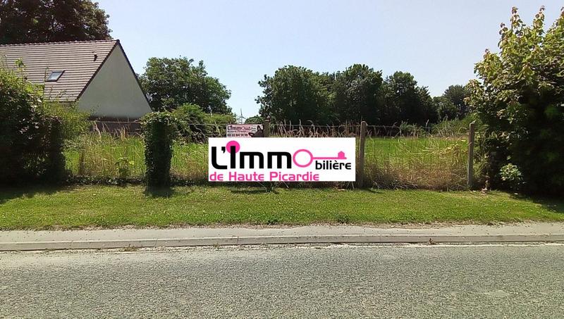 Terrain constructible - 1 200 m²