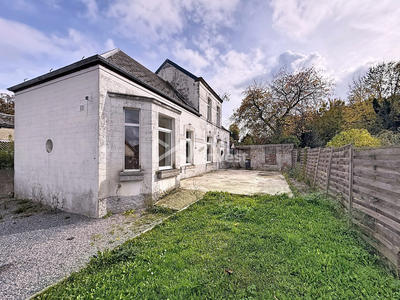 Maison - 85 m² - 7 pièces