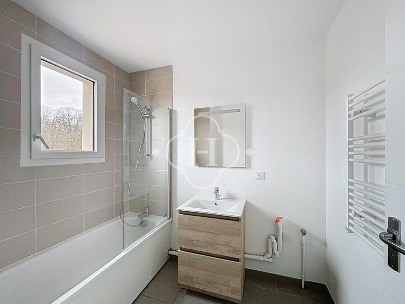 Maison traditionnelle - 105 m² - 5 pièces