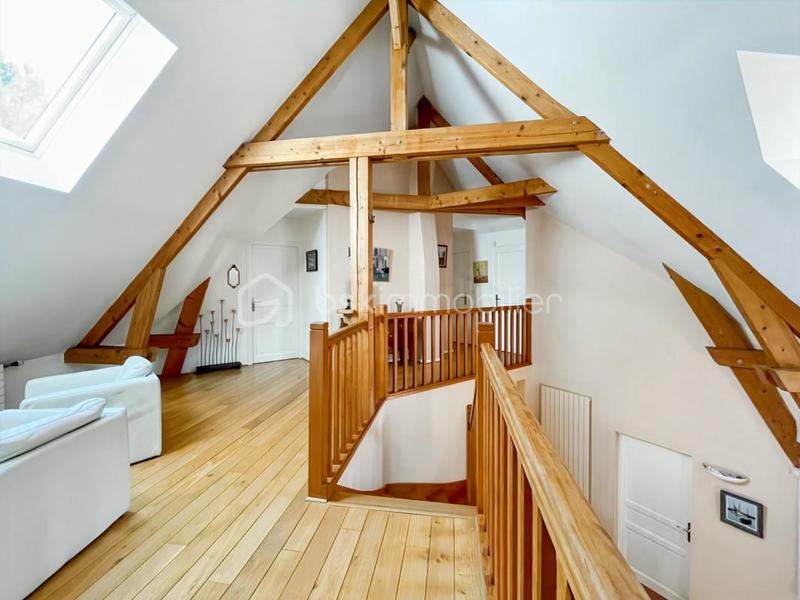 Demeure - 278 m² - 8 pièces