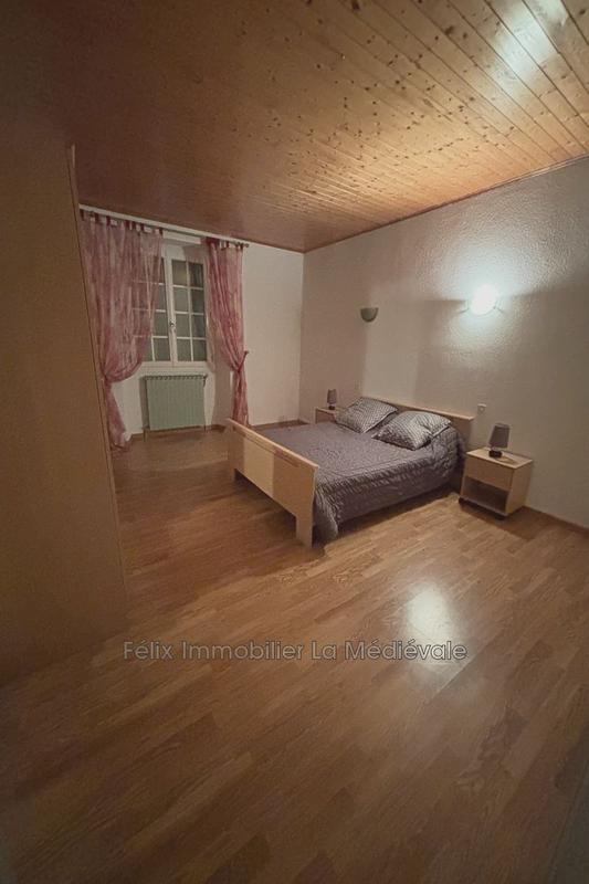 Maison - 193 m² - 7 pièces