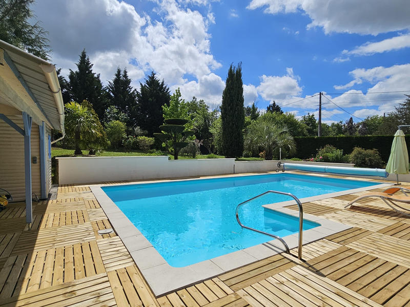 Maison - 350 m² - 13 pièces