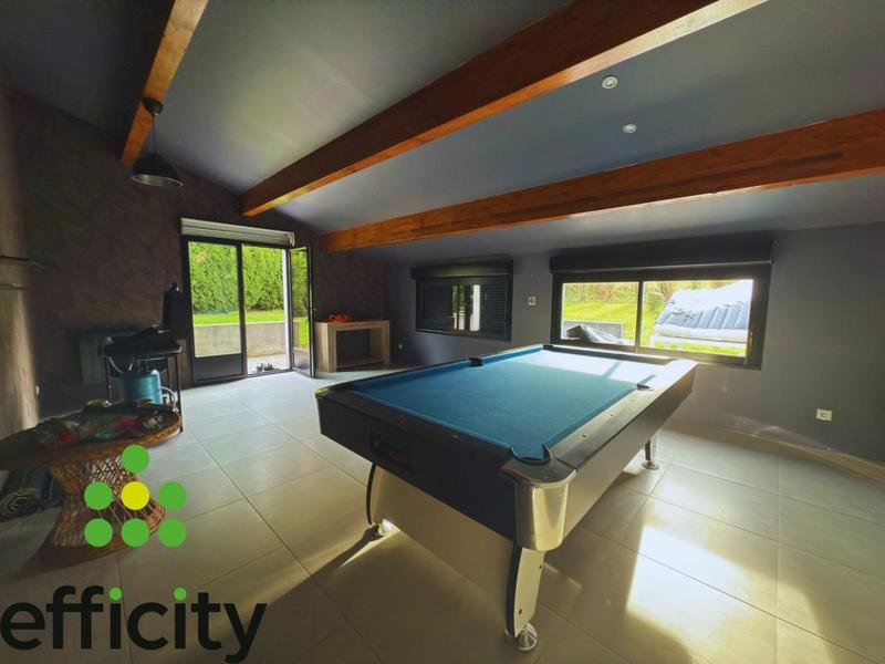 Maison - 102 m² - 5 pièces