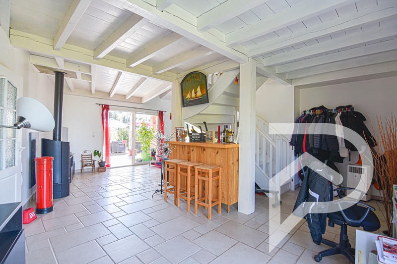 Maison - 197 m² - 6 pièces