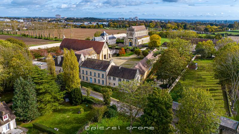 Les Étonnants Patrimoines : Visite sensorielle de l'abbaye d'Ardenne, dès 8 ans !
