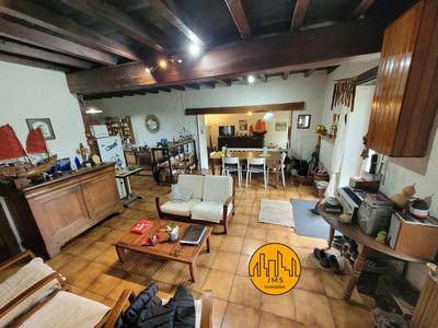 Propriété - 110 m² - 4 pièces