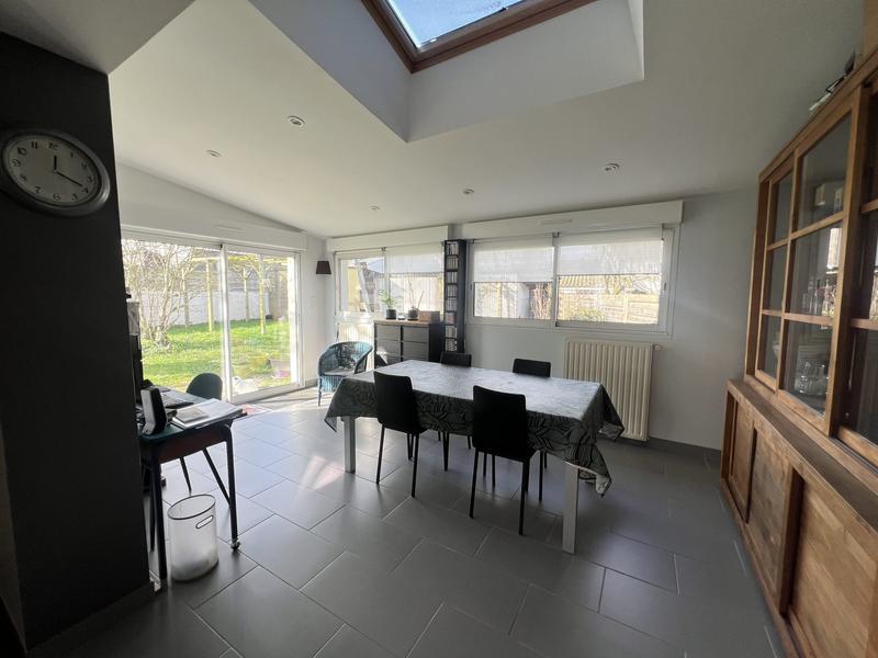 Maison - 90 m² - 6 pièces